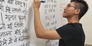 Bahasa Hindi di Kancah Global Yang Menjadi Pengaruh dan Perkembangannya