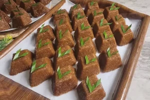 Asal Usul Kue Wajik Yang Menjadi Mosaik Budaya Dalam Manisnya Ketan Gula Jawa