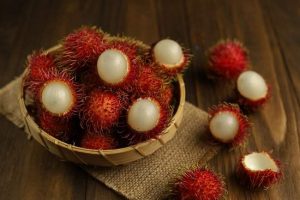 Manfaat Dari Buah Rambutan (Nephelium lappaceum) Yang Memiliki Rambut Di Kulit Luar