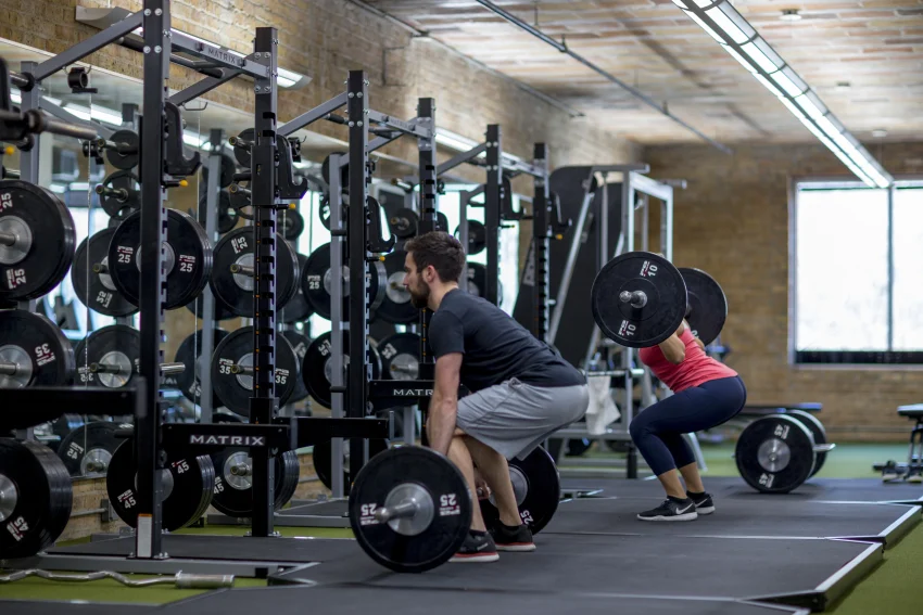 Cara Membangun Otot dengan Power Rack: Panduan Esensial