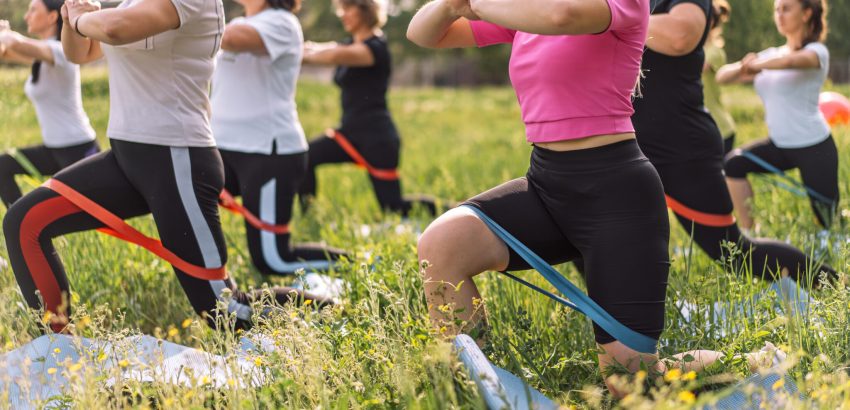 Maksimalkan Mobilitas Anda: Peregangan dengan Resistance Bands